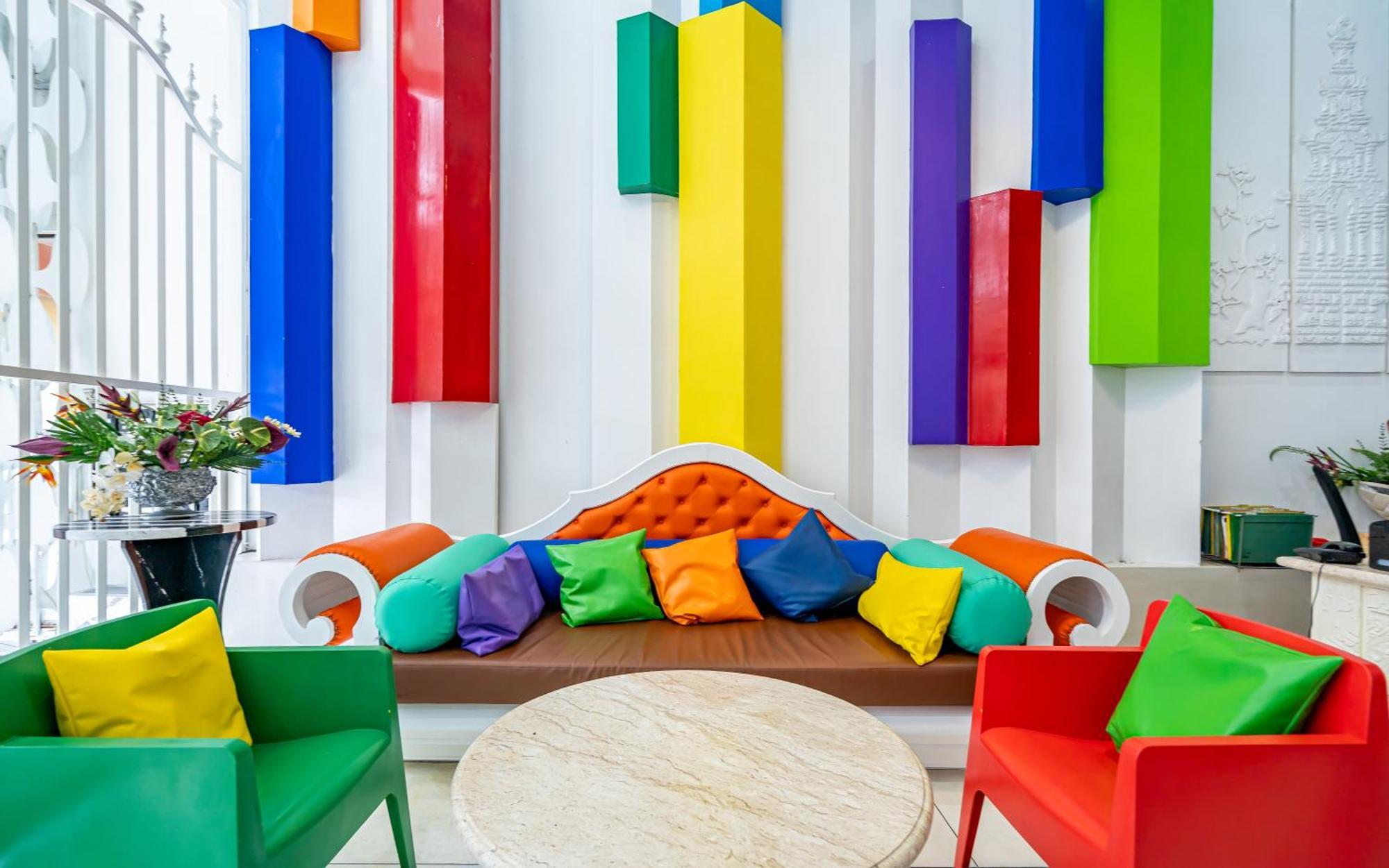 The Color Kata Hotel Buitenkant foto